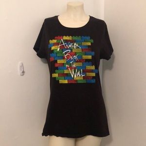 Another Brick In The Wall T-shirt XL/Run’s a tad small.  Pink Floyd Song